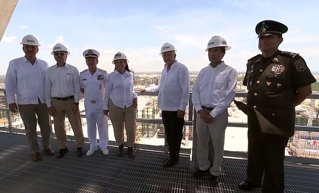 El presidente López Obrador aseguró que Dos Bocas, Tabasco, fue el mejor sitio para la construcción de la nueva refinería. Foto: especial