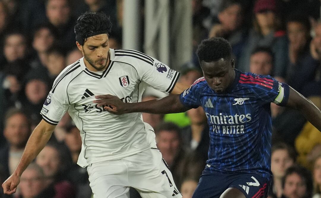 Fulham cae ante Arsenal con Raúl Jiménez como titular / Foto: AP