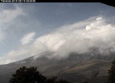 Popocatépetl Volcano spews 96 low-intensity exhalations