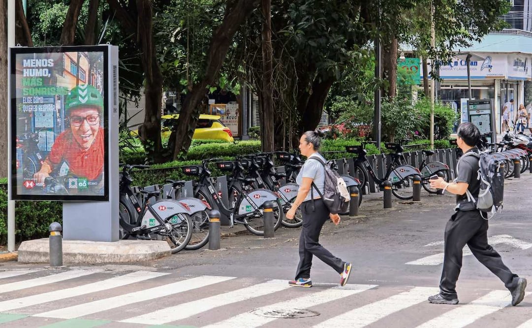 Actualmente, en las estaciones de Ecobici se permite la instalación de muebles publicitarios conocidos como MUPIs