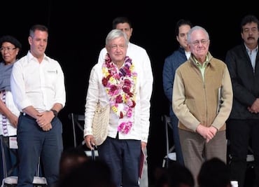 Reactivarán obras de las supercarreteras a la Costa y al Istmo de Tehuantepec