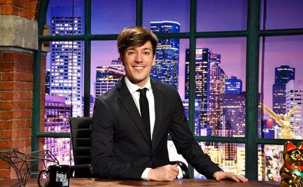 Roger González se toma el elixir de la eterna juventud