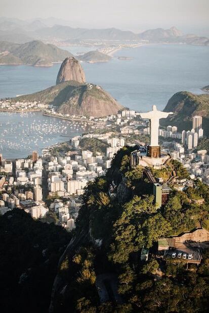 Río de Janeiro se ubica entre las 10 ciudades más bellas del mundo. Fuente: Freepik.