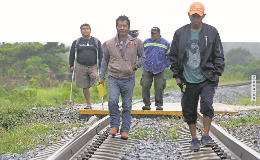Ejidatarios de Mogoñé Viejo protestaron en 2023 contra las obras del Tren Interoceánico por promesas incumplidas del gobierno federal; hoy temen nuevas afectaciones por proyectos futuros, como un gasoducto. Foto: Edwin Hernández / EL UNIVERSAL