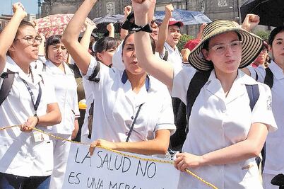 Atender demandas de pasantes, exigen