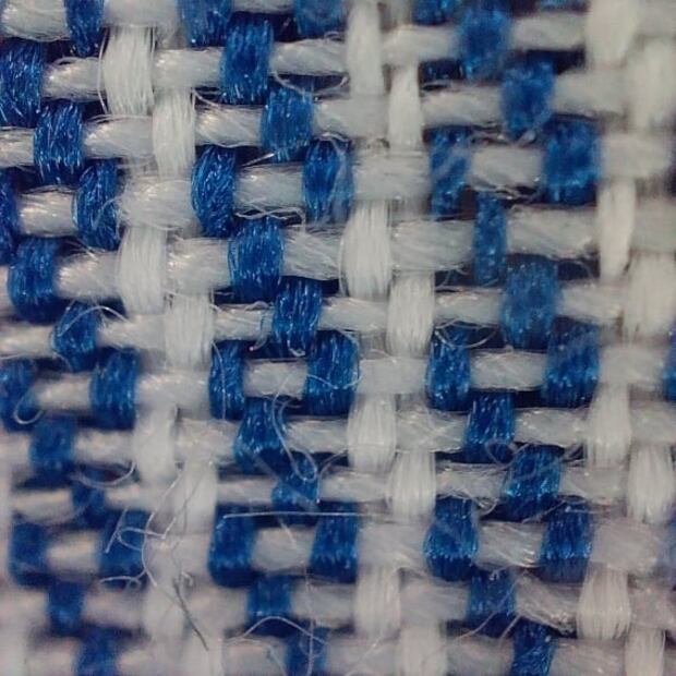 OPPO Reno7: el smartphone con una lente microscópica