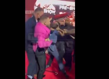 La pelea entre Conor McGregor y Machine Gun Kelly, novio de Megan Fox