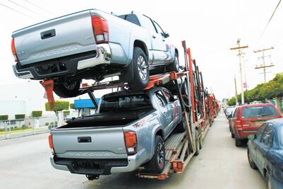 Sigue amenaza de EU de aranceles contra autos