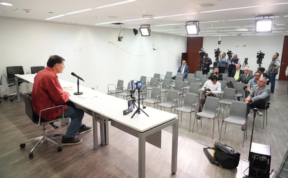 Plantan medios a Gerardo Fernández Noroña tras polémica contra Grecia Quiroz. Foto: @fernandeznorona