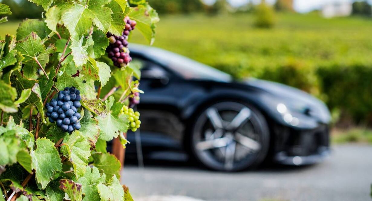 Una champaña Bugatti, tan exclusiva como sus hiperautos