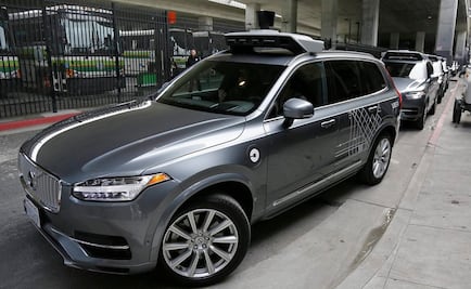 Vehículo automático de Uber atropella a mujer en Arizona