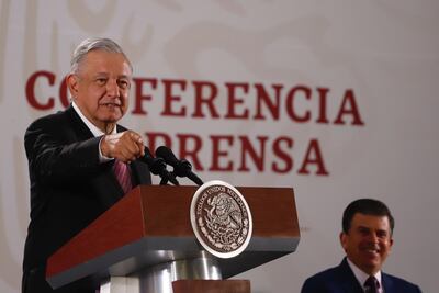 AMLO pide a militantes de Morena que actúen como buenos ciudadanos