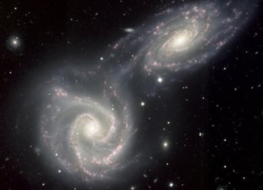 Podrían reformular la teoría de la gravedad de Einstein