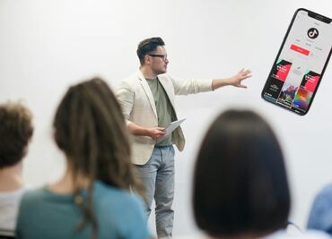 TikTok apuesta por la alfabetización digital con programa para docentes