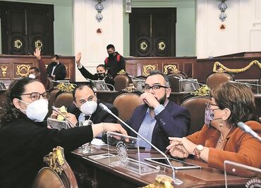 Panistas y morenistas chocan por cobro en agua