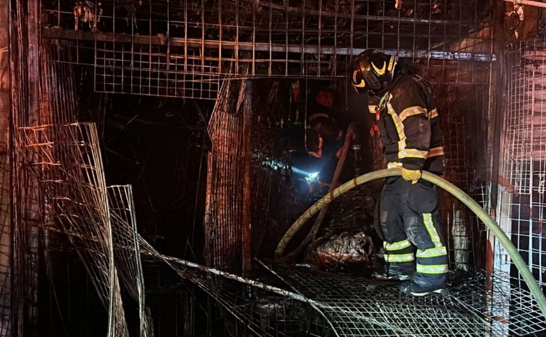 Incendio en bodega, alcaldía Cuauhtémoc. Foto: Bomberos CDMX