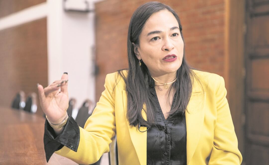 Verónica Juárez pidió al Presidente aclarar cuál de los dos documentos enviados a la Cámara Baja debe ser analizado. Foto: ARCHIVO EL UNIVERSAL