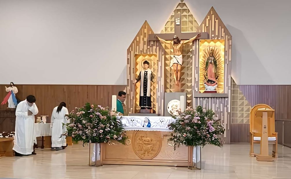 Interior del templo de Santo Toribio Romo, Aguascalientes. | Foto: Redes sociales de la iglesia.