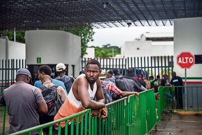 INM da comida insalubre a migrantes detenidos
