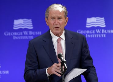 George W. Bush ve “pruebas claras” de interferencia rusa en voto en EU