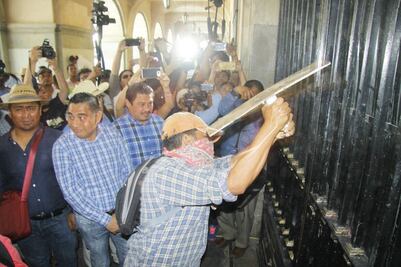 Cué rechaza pliego de maestros de la CNTE