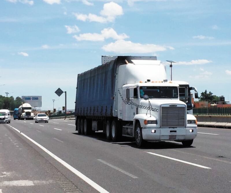 Las exportaciones de camiones cayeron 15% en septiembre. Foto: Archivo. EL UNIVERSAL