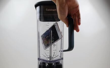 Trituran iPhone 8 en licuadora