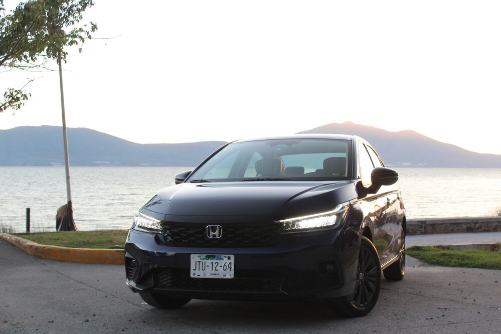 Los propietarios de Honda pueden contactar con el servicio de atención al cliente de Honda en el teléfono 1-888-234-2138.