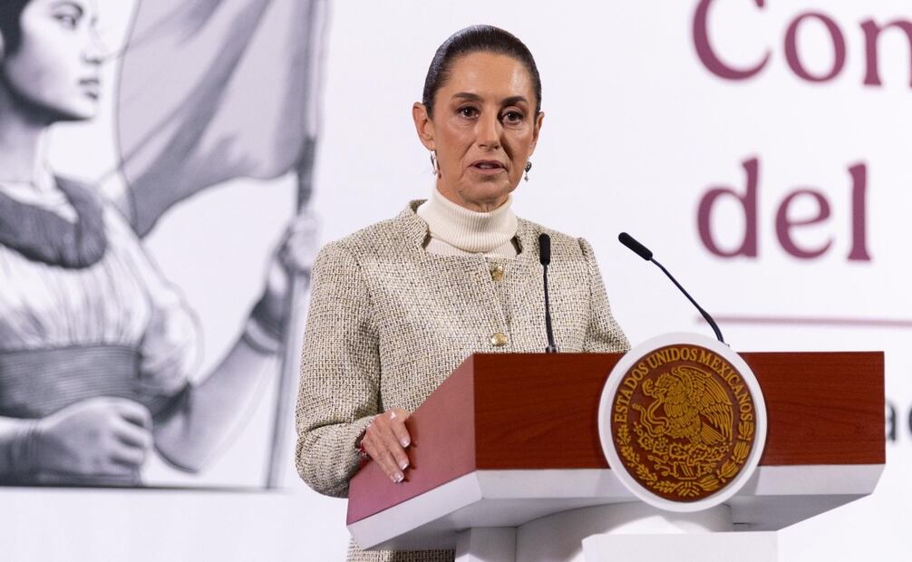 La presidenta Claudia Sheinbaum reveló que tras el inicio de las deportaciones a migrantes en el gobierno del presidente de Estados Unidos, Donald Trump, se tienen dos denuncias de presuntas violaciones a los derechos humanos. Foto: Hugo Salvador / EL UNIVERSAL