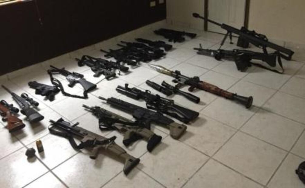 Aseguran armas largas, armas doradas y cristal en taller de Nuevo Laredo