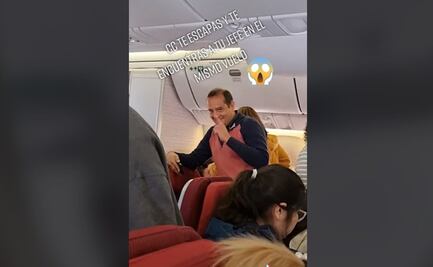 VIDEO. Mujer se escapa de su trabajo, se encuentra a su jefe en el mismo vuelo