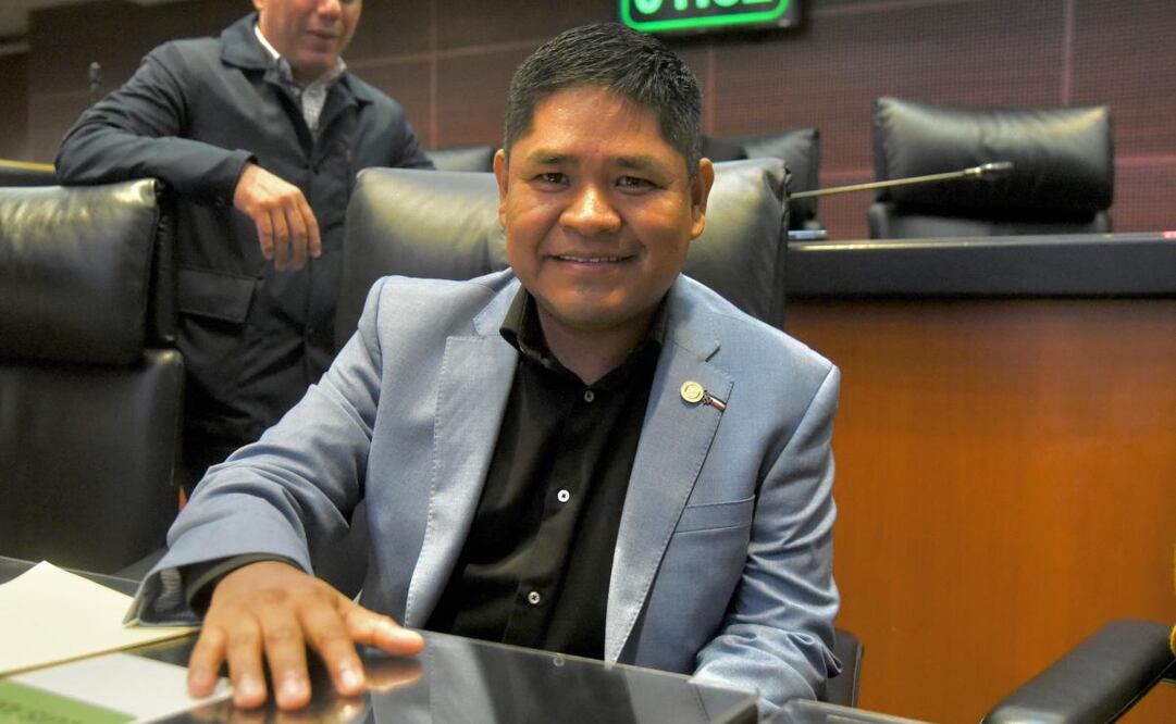 Rinde protesta Erasmo Catarino como nuevo senador del PVEM. Foto: Especial