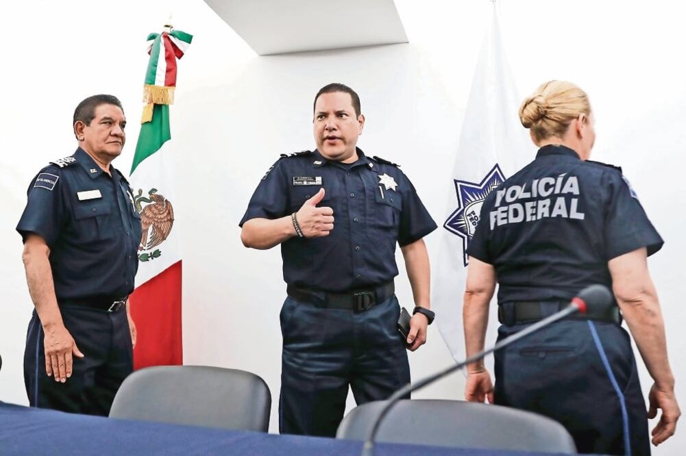 Obser vación. El comisionado de la PF, Manelich Castilla, dijo que los policías se frustran cuando los detenidos con armas de fuego de uso exclusivo del Ejército son liberados. (CRISTOPHER ROGEL. EL UNIVERSAL)