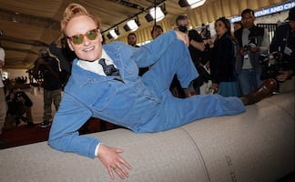 Conan O'Brien despliega la alfombra roja de los Oscar; Hollywood, listo para recibir a lo mejor del cine 