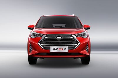 JAC SEI 3: a este chino-mexicano no le faltan agallas