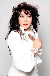 A Amanda Miguel parodiar le da vigencia