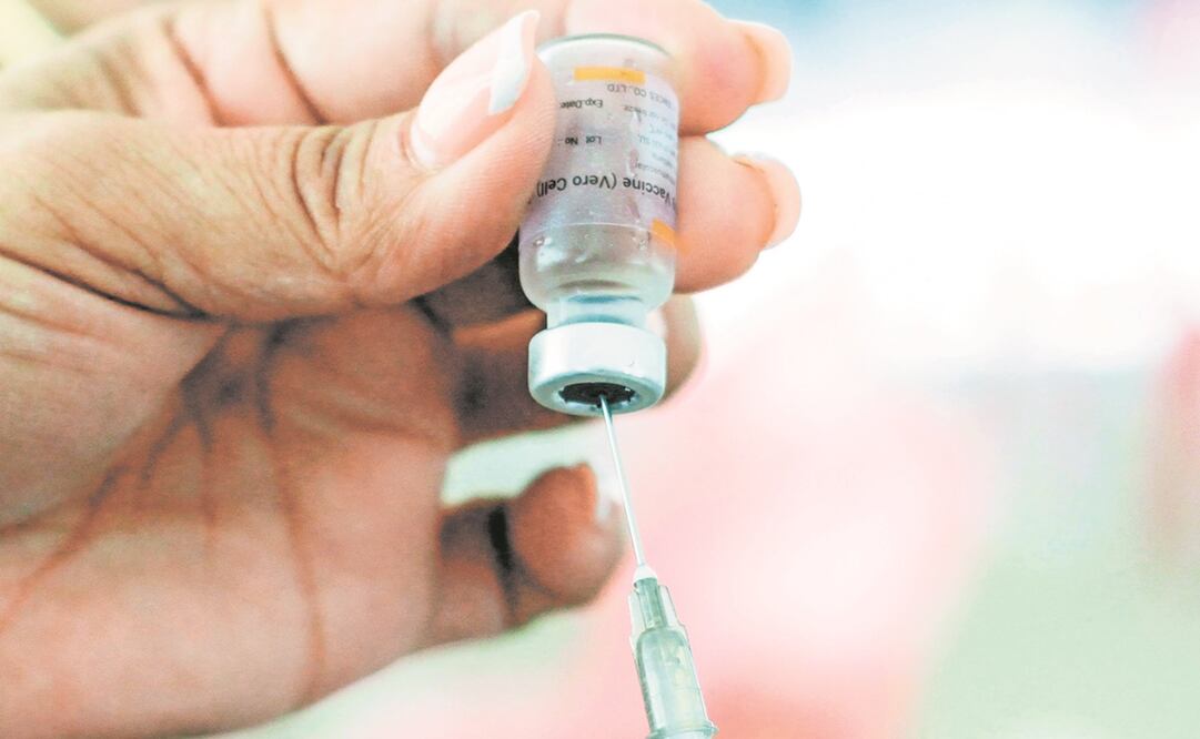 La negativa del gobierno federal de aplicar la vacuna contra Covid-19 a los niños los pone en riesgo ante el surgimiento de nuevas variantes, advierte especialista. Foto: Archivo/ EL UNIVERSAL