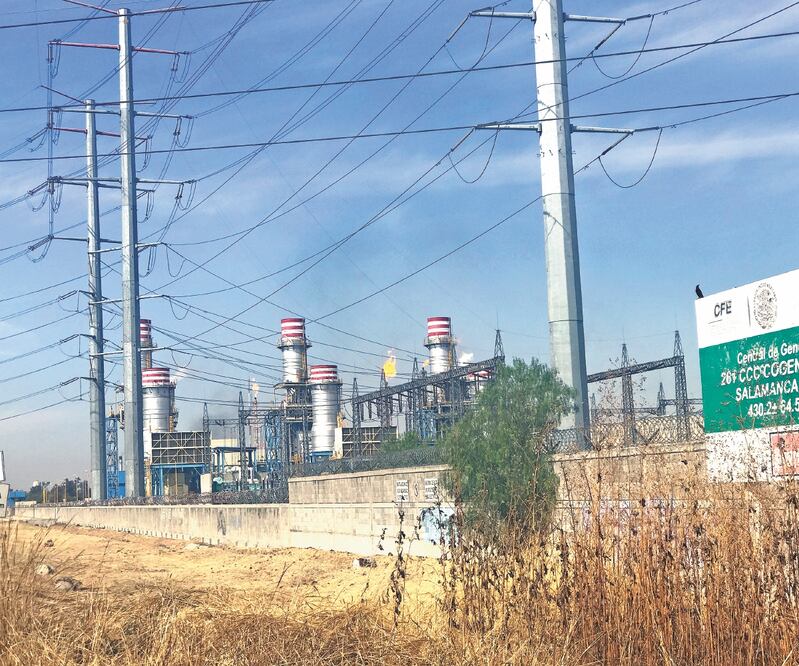 Autoridades detectaron un incremento de dióxido de azufre en la atmósfera de Salamanca desde el 17 de febrero pasado, cuando la CFE retomó el uso de combustóleo en la termoeléctrica. Foto: