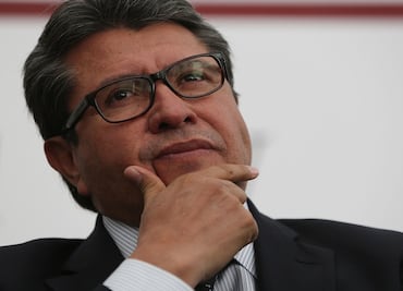 Pide Monreal fondo para reparar daños por Torre Bancomer