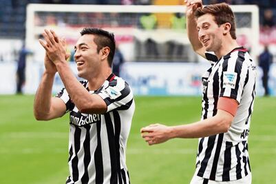 Fabián de la Mora salva al Eintracht 