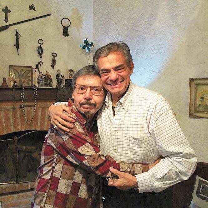El también actor hizo una sólida amistad con artistas como José José. FACEBO OK