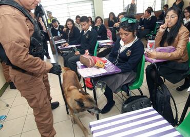 Revisan mochilas en 54 escuelas