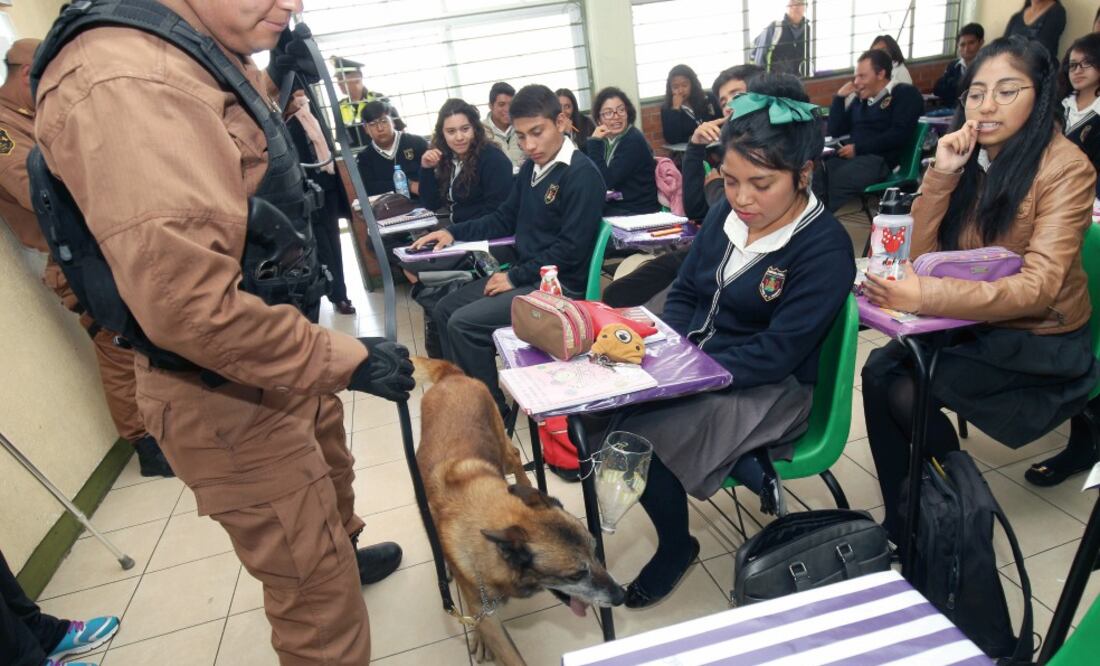 Este martes se verificó la escuela preparatoria oficial número 145, en el Ejido de San Sebastián y San Lucas Tunco. (JORGE ALVARADO. EL UNIVERSAL)