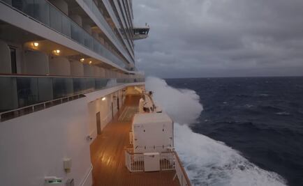 Video. Crucero atraviesa tormenta invernal y causa pánico entre pasajeros