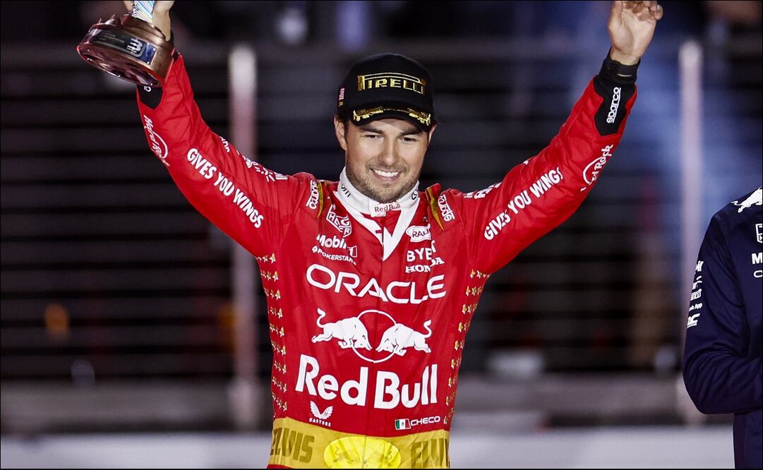 Checo Pérez es subcampeón del mundo en la F1 - Foto: EFE