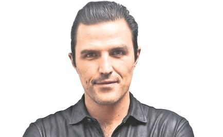 Dos divorcios, el costo del éxito de Billy Rovzar