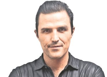 Dos divorcios, el costo del éxito de Billy Rovzar