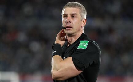 Federación de Perú denuncia ante FIFA al árbitro que negó gol contra Uruguay