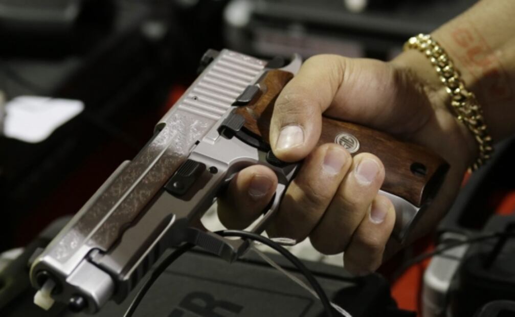 Fabricantes de armas, los beneficiados de la militarización fronteriza