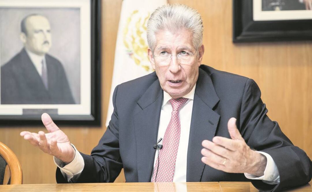 En la foto: Gerardo Ruiz Esparza, secretario de Comunicaciones y Transportes (ARCHIVO. EL UNIVERSAL)